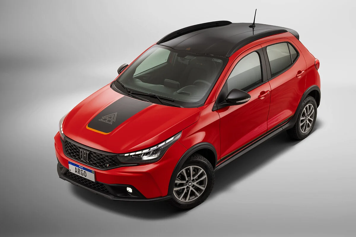 Fiat Argo alcança 600 mil unidades vendidas e reforça posição entre os hatches mais populares do Brasil